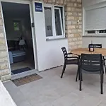 Ivaana Appartamento Banjol